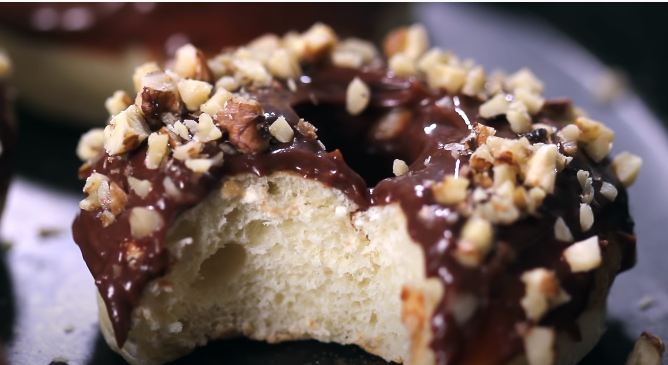 How To Make Baked Doughnuts with Nutella Glaze