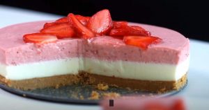  White Chocolate Strawberry Mousse Cake Recipe - How To Make