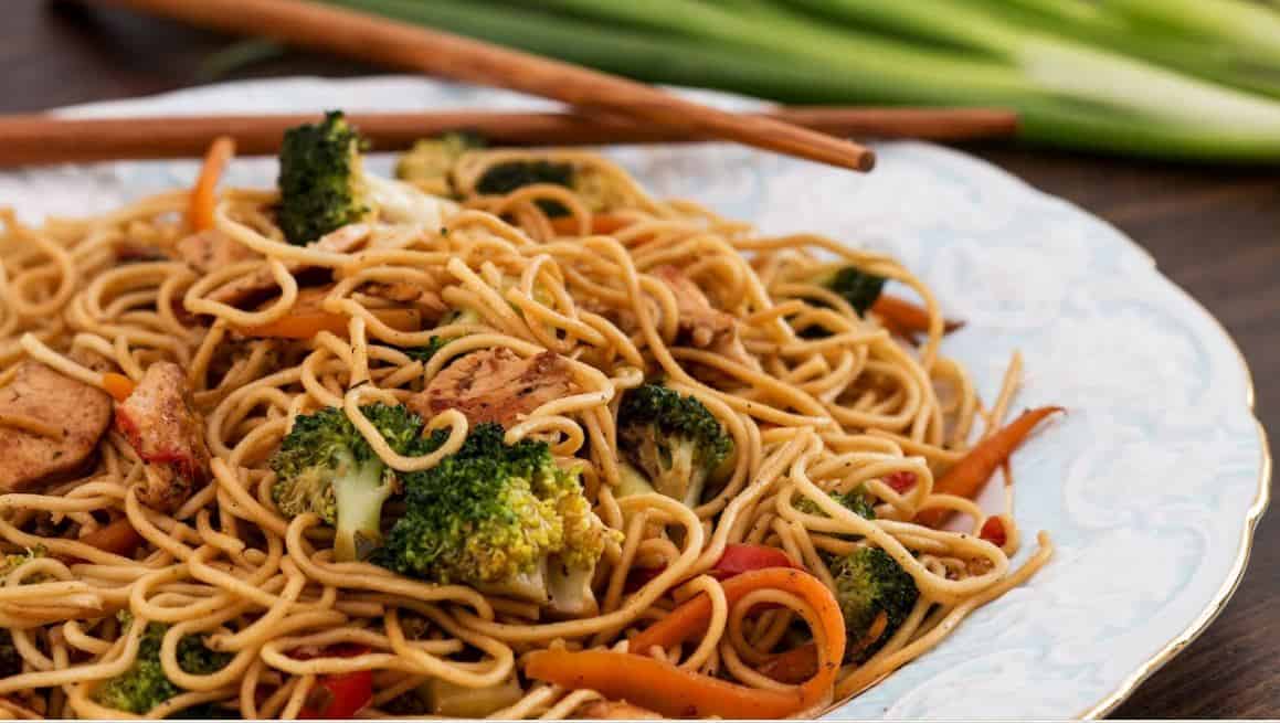 How To Make Chicken Stir-Fry Noodles - Recipe