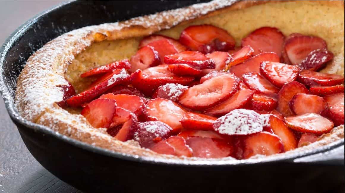 How To Make Strawberry Dutch Baby Pancake - Recipe