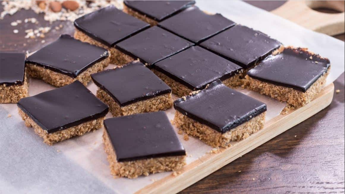 How to make peanut chocolate bars