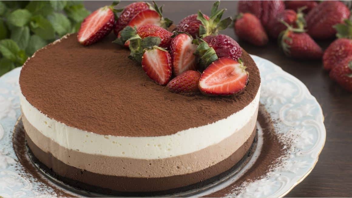 How To Make Chocolate Mousse Cake