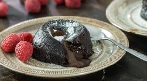 How To Make Eggless Chocolate Lava Cake 