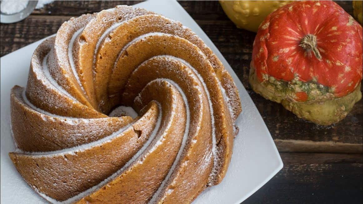 How To Make Pumpkin Cream Cheese Bundt Cake