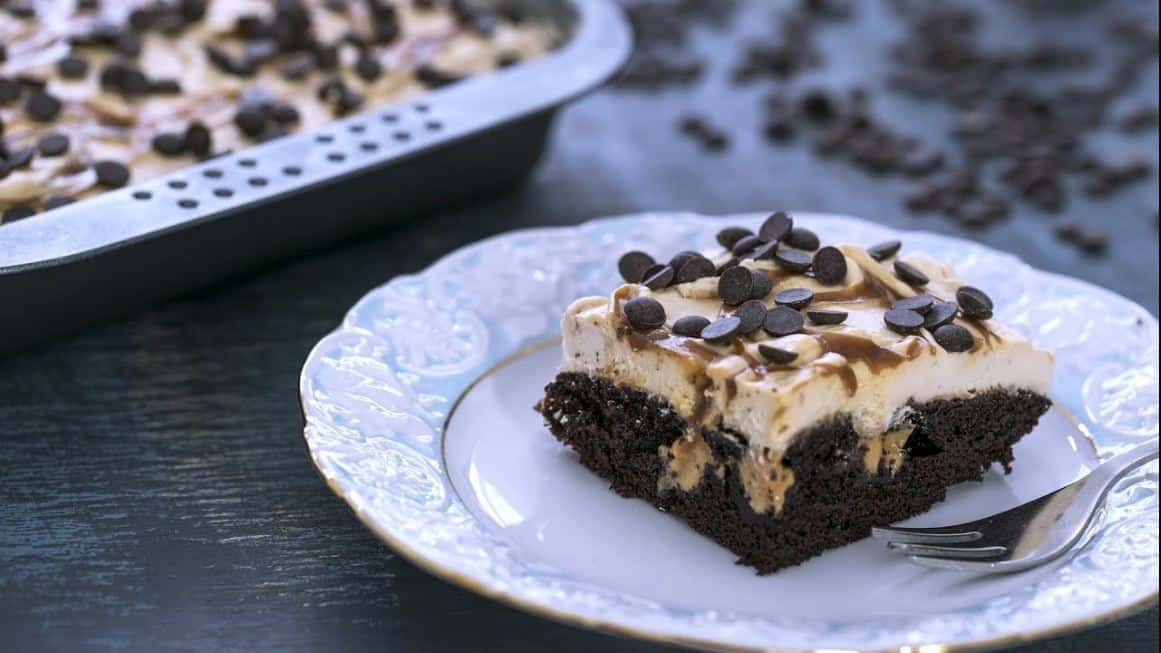 How To Make Chocolate Caramel Poke Cake