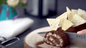 How To Make Chocolate Mocha Hurricane Swiss Roll