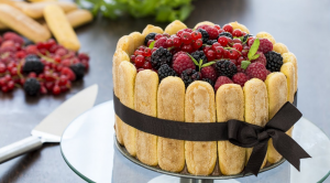 Berry Charlotte Cake