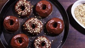 How to make Baked Doughnuts with Nutella Glaze