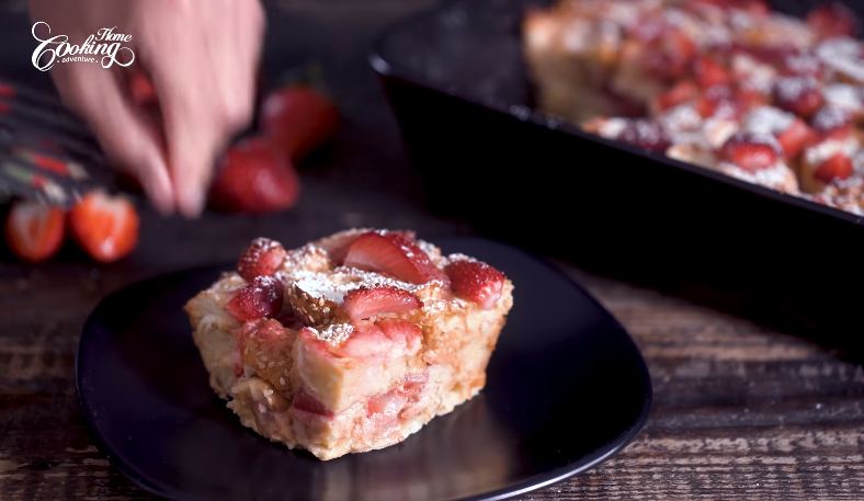 How to make Strawberry Bread Pudding