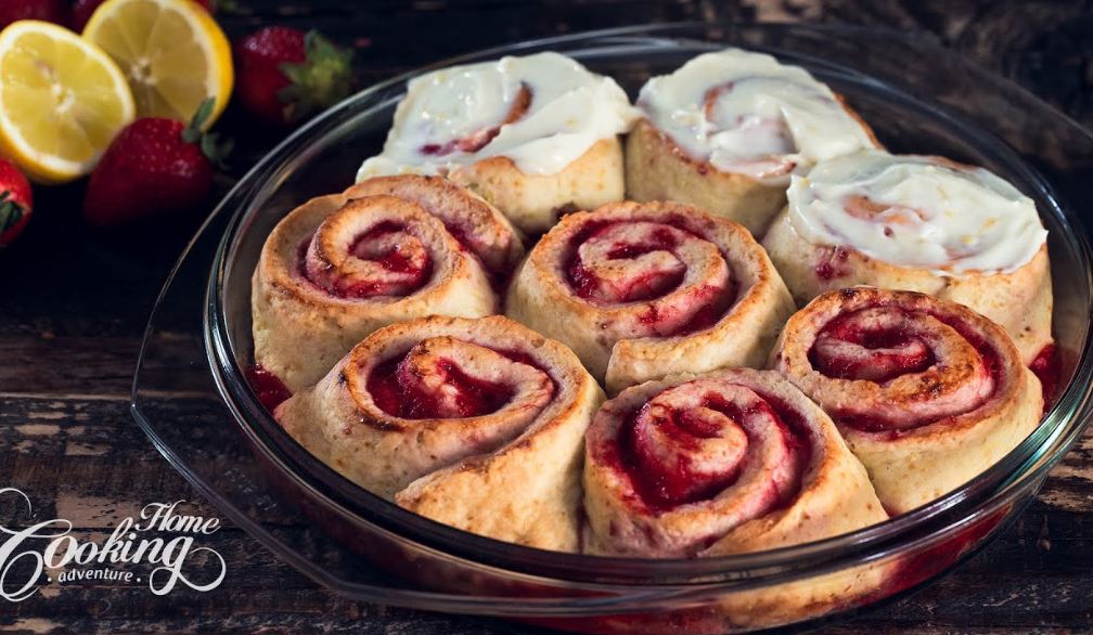 How to make the most delicious and easy dessert – No Yeast Eggless Strawberry Rolls with Cream Cheese Lemon Icing