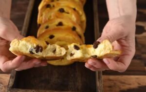 how to make delicious custard apple snail