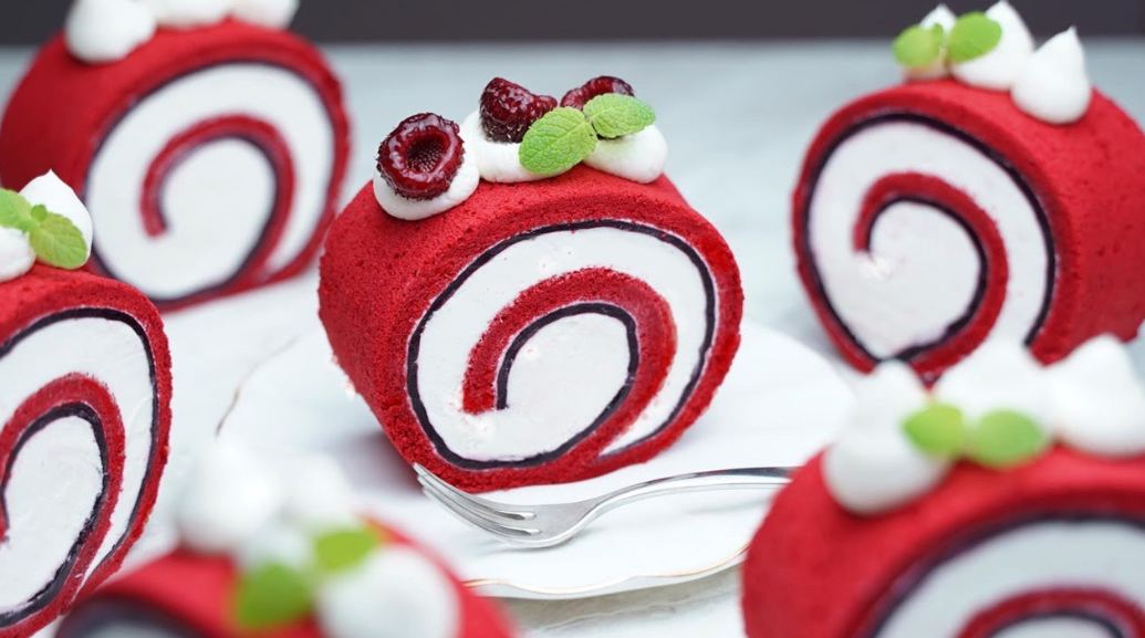 How to make Red Velvet Roll Cake – Special Vanilla Ermine Buttercream Frosting