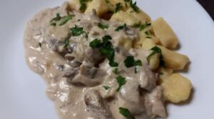 How to cook beef stroganoff