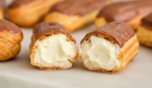 How to Make Creamy Vanilla Eclair