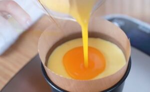 How to Make Mini Mango Cheesecake