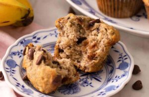 How to Make Chocolate Banana Muffins