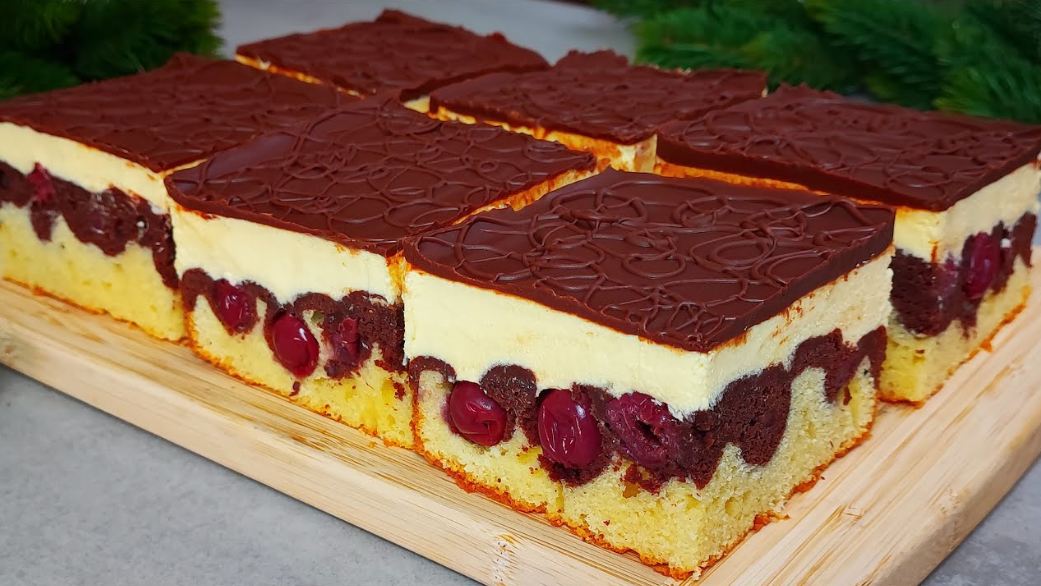 How to Make Creamy Cherry Cake