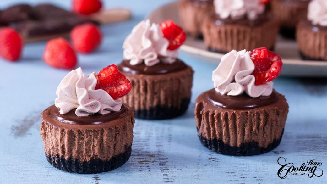 How to make mini chocolate cheesecakes