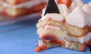 How to Make Strawberry Tiramisu