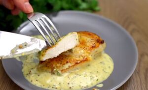 How to make chicken breast with mustard cream sauce