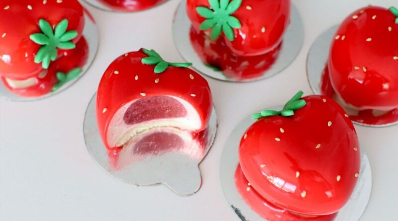 How to Make Mini Strawberry Cake