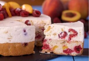 How to make raspberry peach yogurt mousse cake