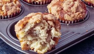 How to Make Apple Crumble Muffins